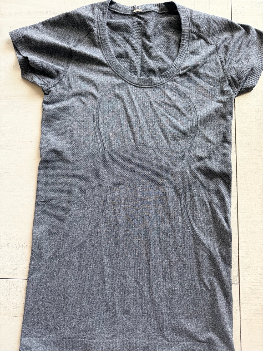 lululemon Athletica Swiftly Tech Women's Short-Sleeve Shirt size 4